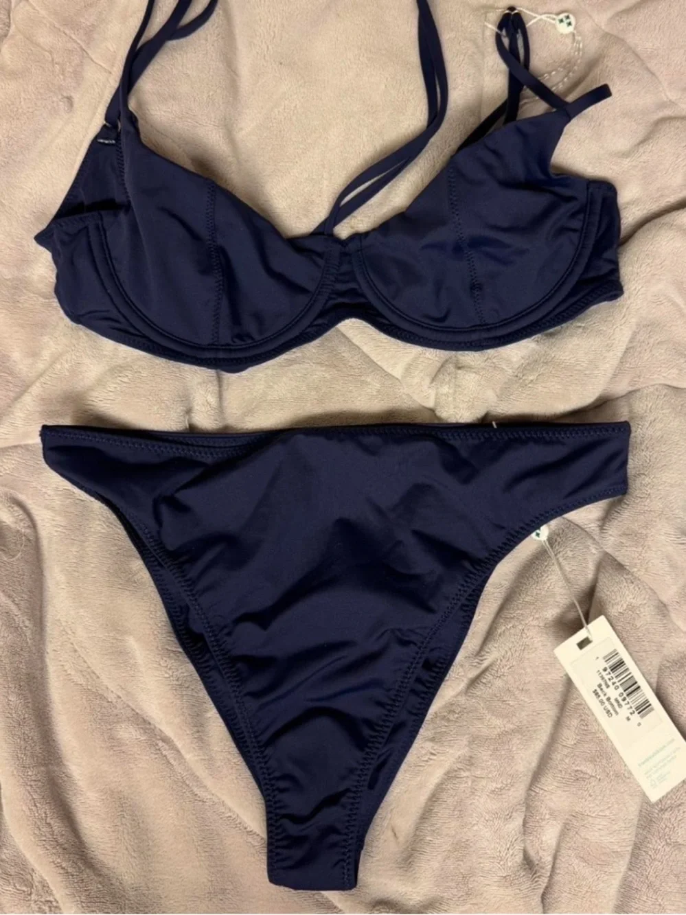 Frankie’s Bikinis Beck Midnight Set NWT
